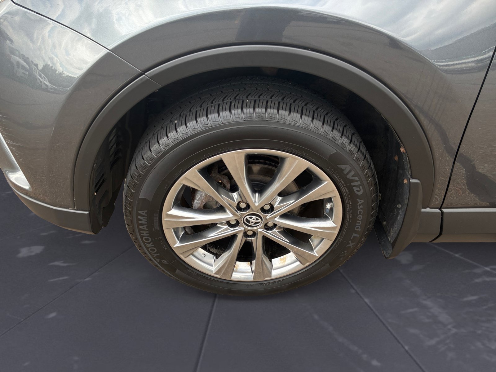 Used 2017 Magnetic Gray Metallic Toyota Limited image 44