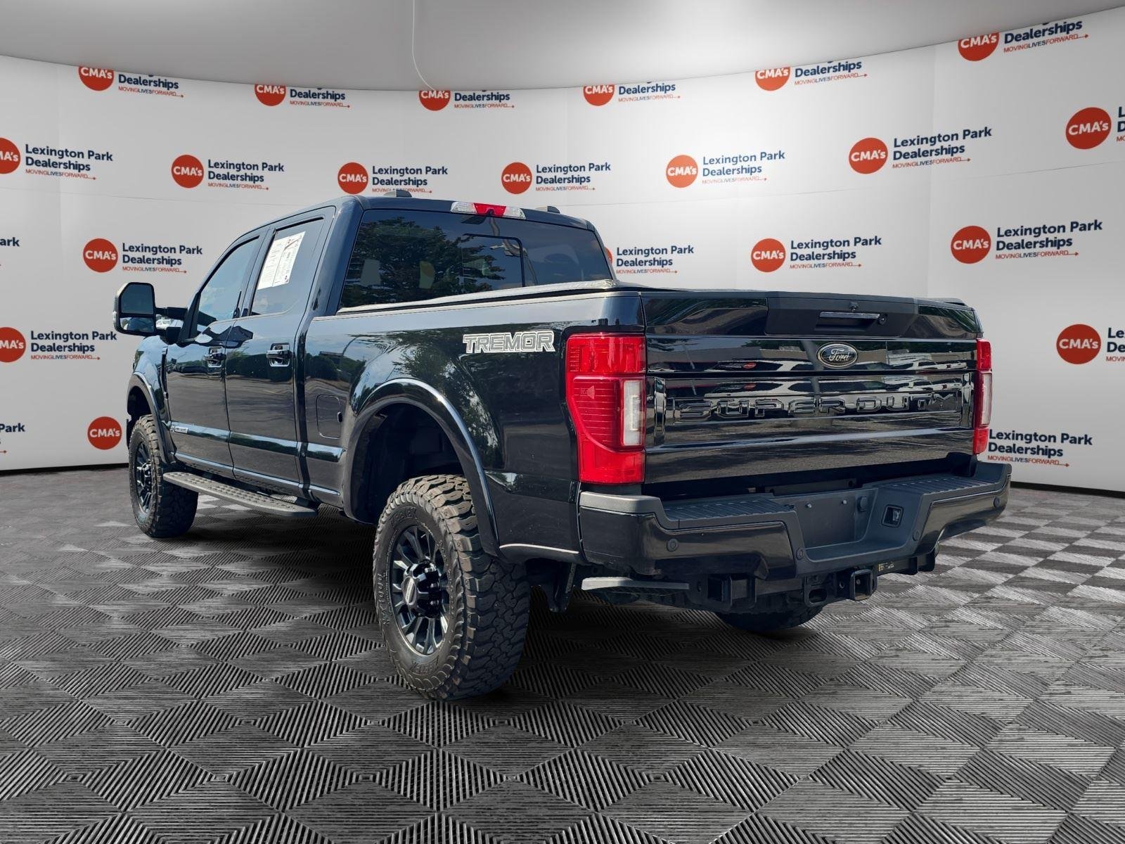 Used 2022 Agate Black Ford Lariat image 5