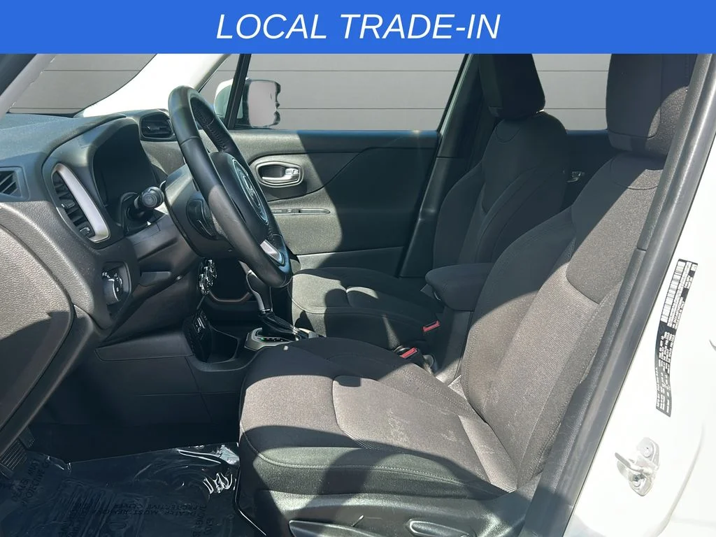 Used 2016 White Jeep Latitude image 10