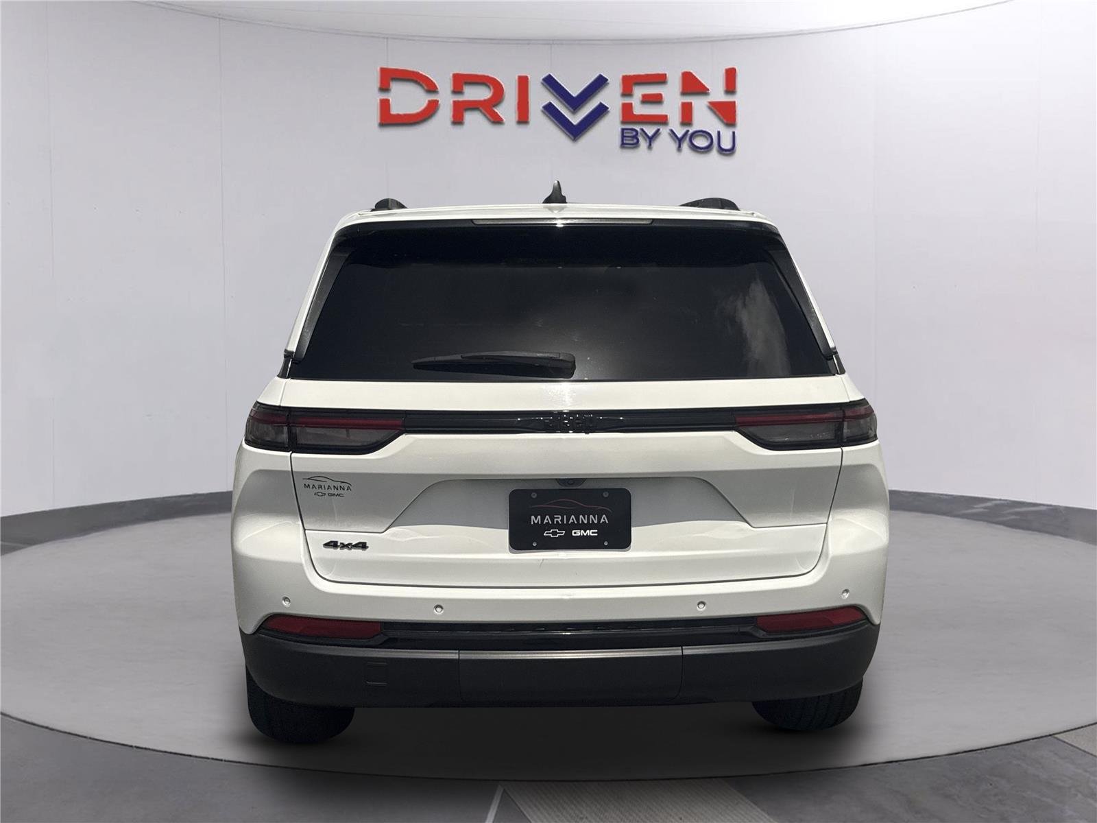 Used 2023 Bright White Clearcoat Jeep Altitude image 5