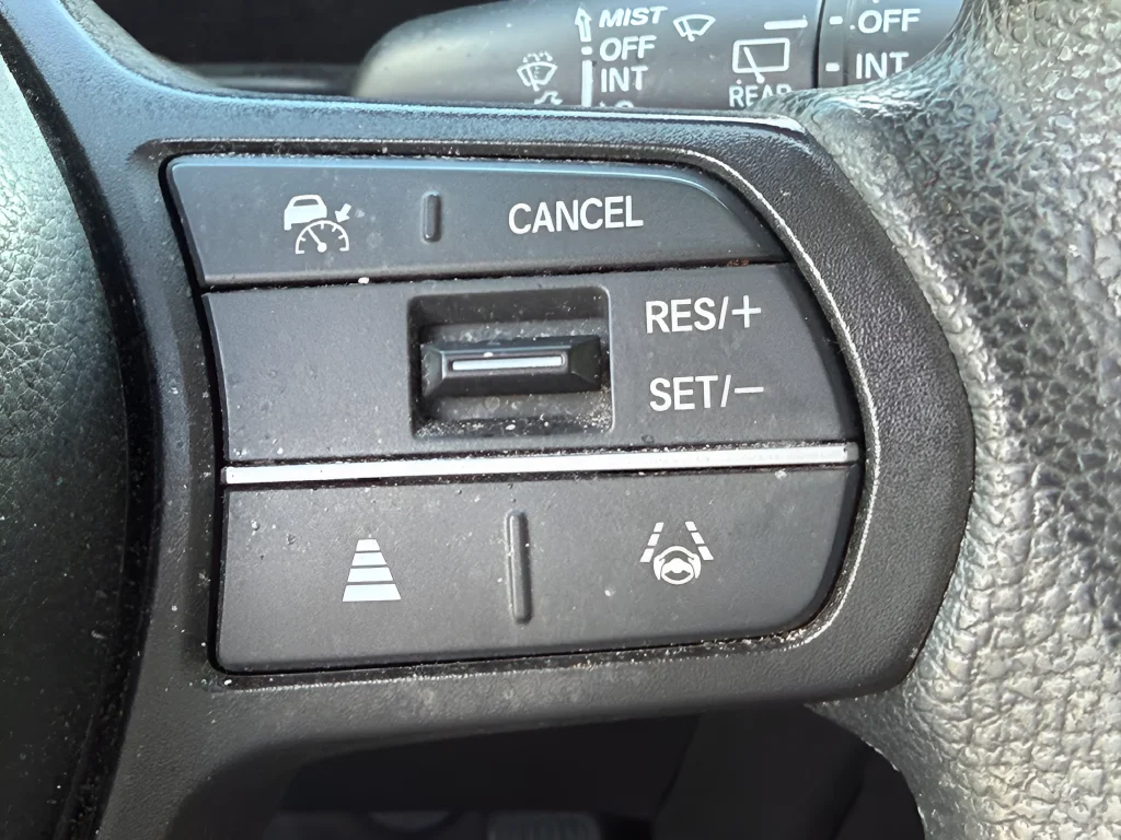 Used 2024 Lunar Silver Metallic Honda LX image 18