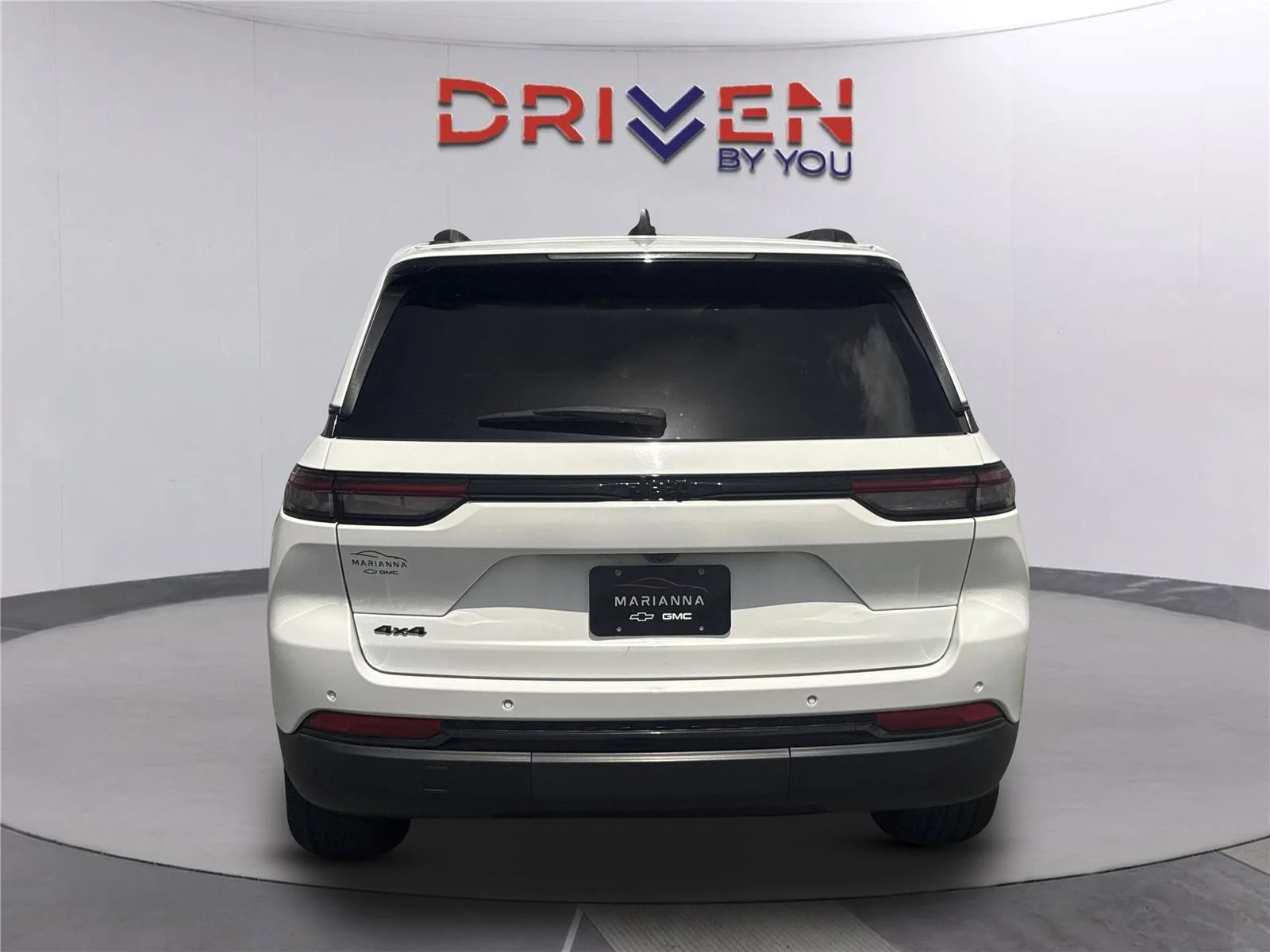 Used 2023 Bright White Clearcoat Jeep Altitude image 5