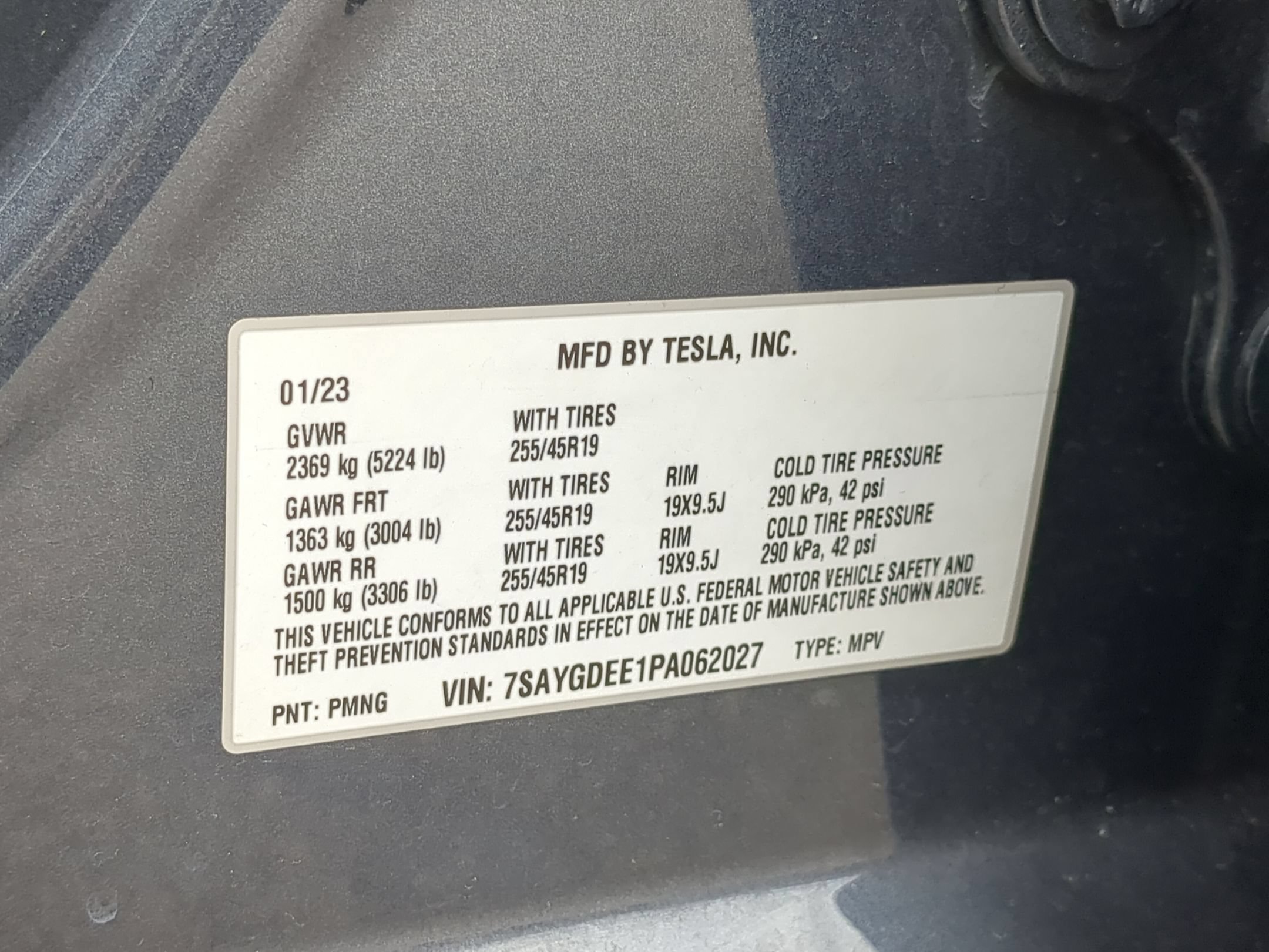 Used 2023  Tesla Long Range image 34