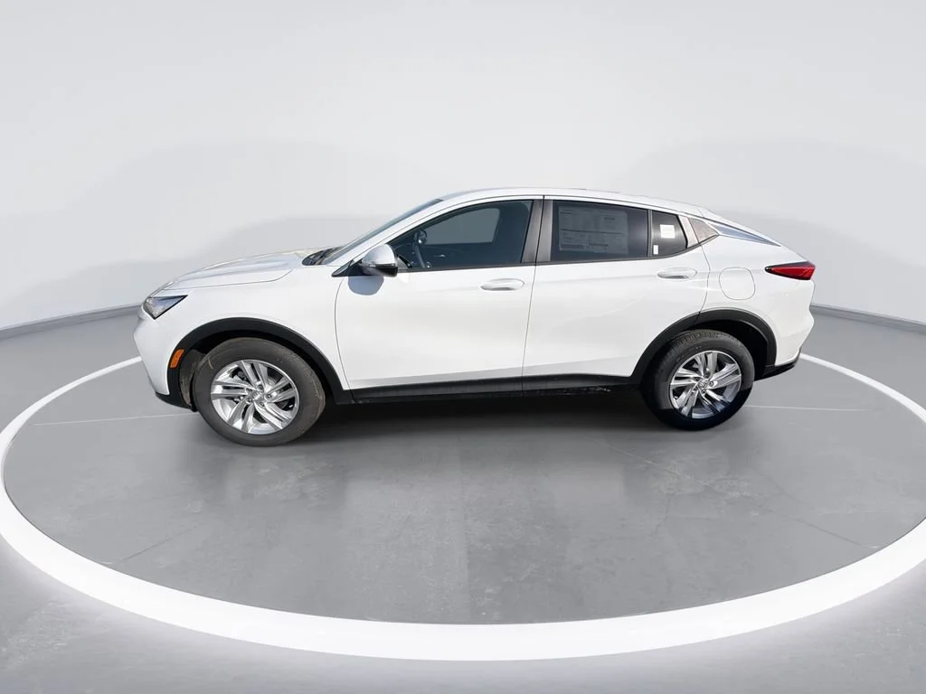 New 2026 Summit White Buick Preferred image 5
