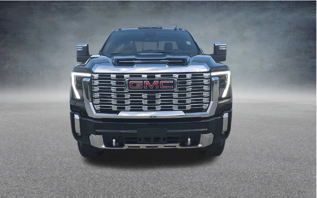 Used 2025 Black GMC Denali image 2