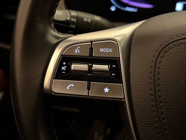 Used 2023 Moss Kia EX image 42