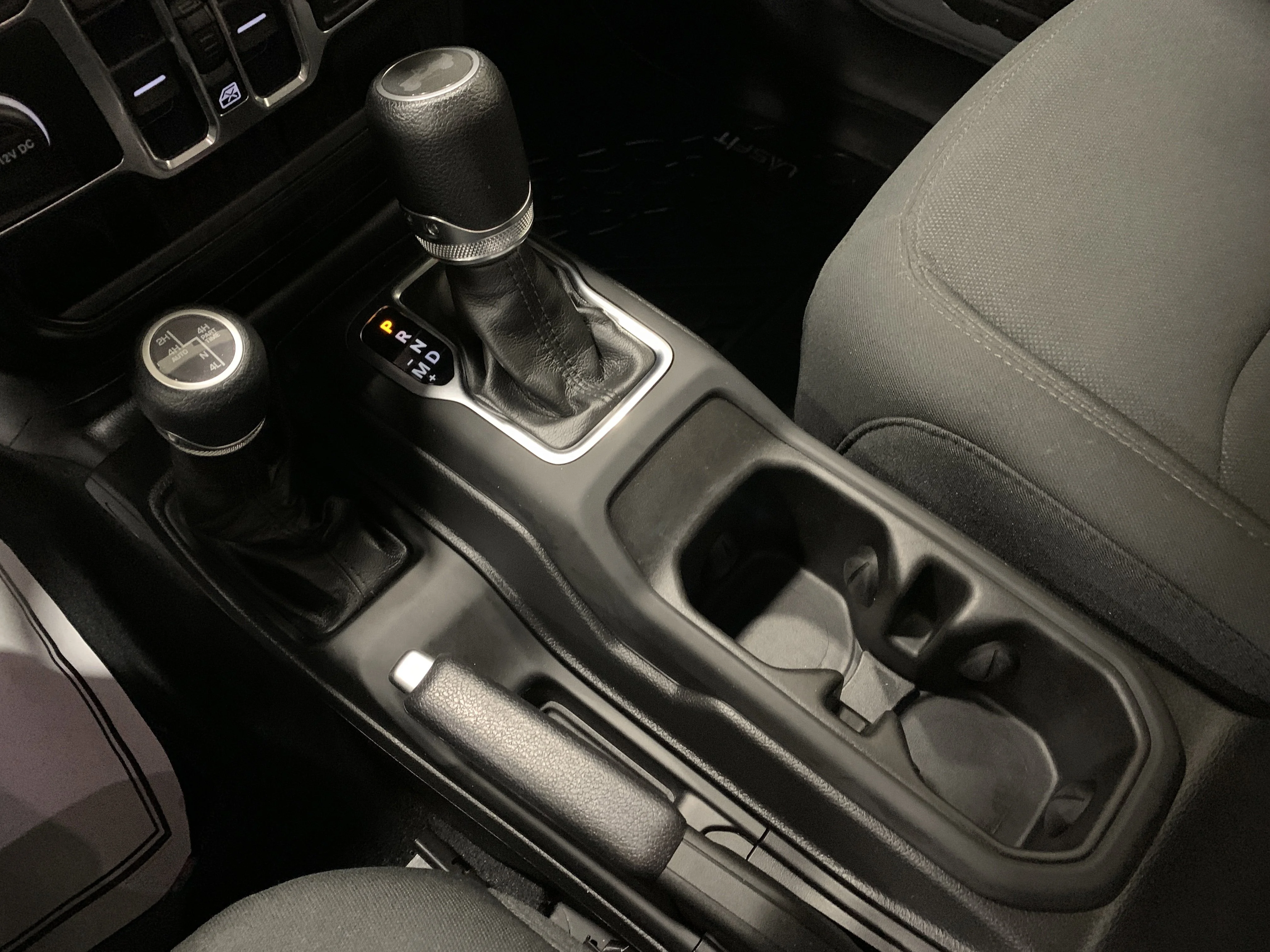 Certified Used 2023 STING GREY Jeep Sport Altitude image 17
