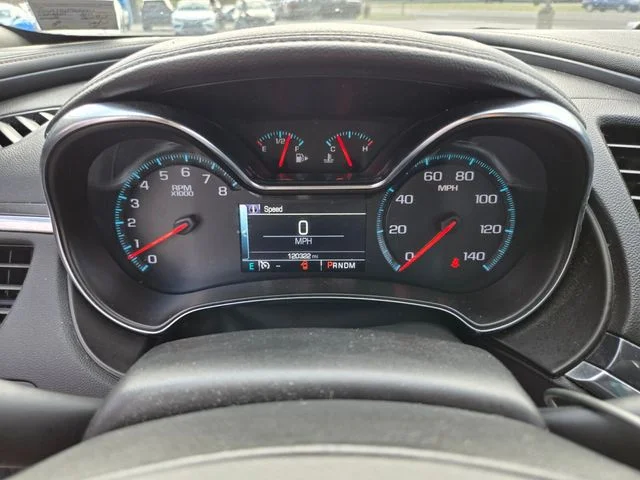 Used 2015 White Chevrolet LT image 34