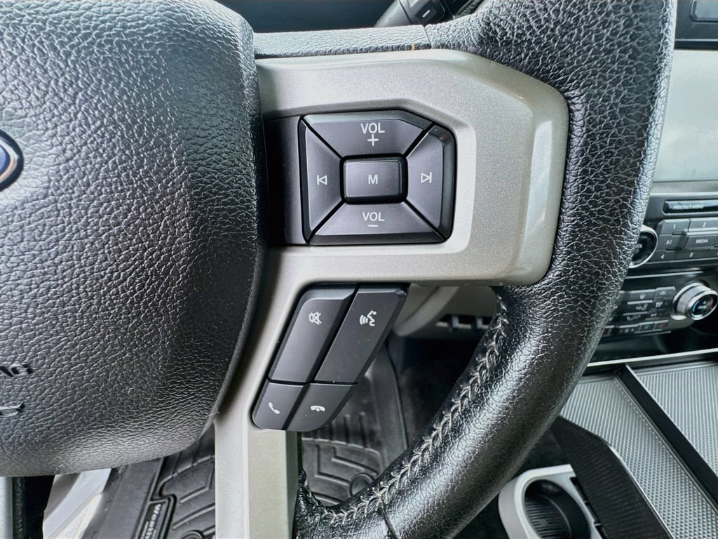 Used 2015  Ford XLT image 41