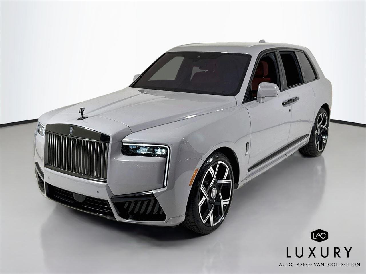Used 2025 Tempest Gray Rolls-Royce Black Badge | Bespoke Audio | Starlight Roof image 4