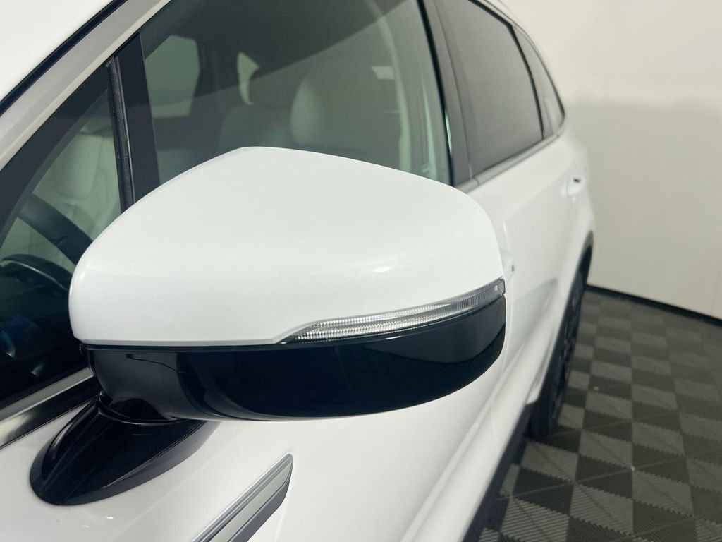 New 2026 Glacial White Pearl Kia EX image 12