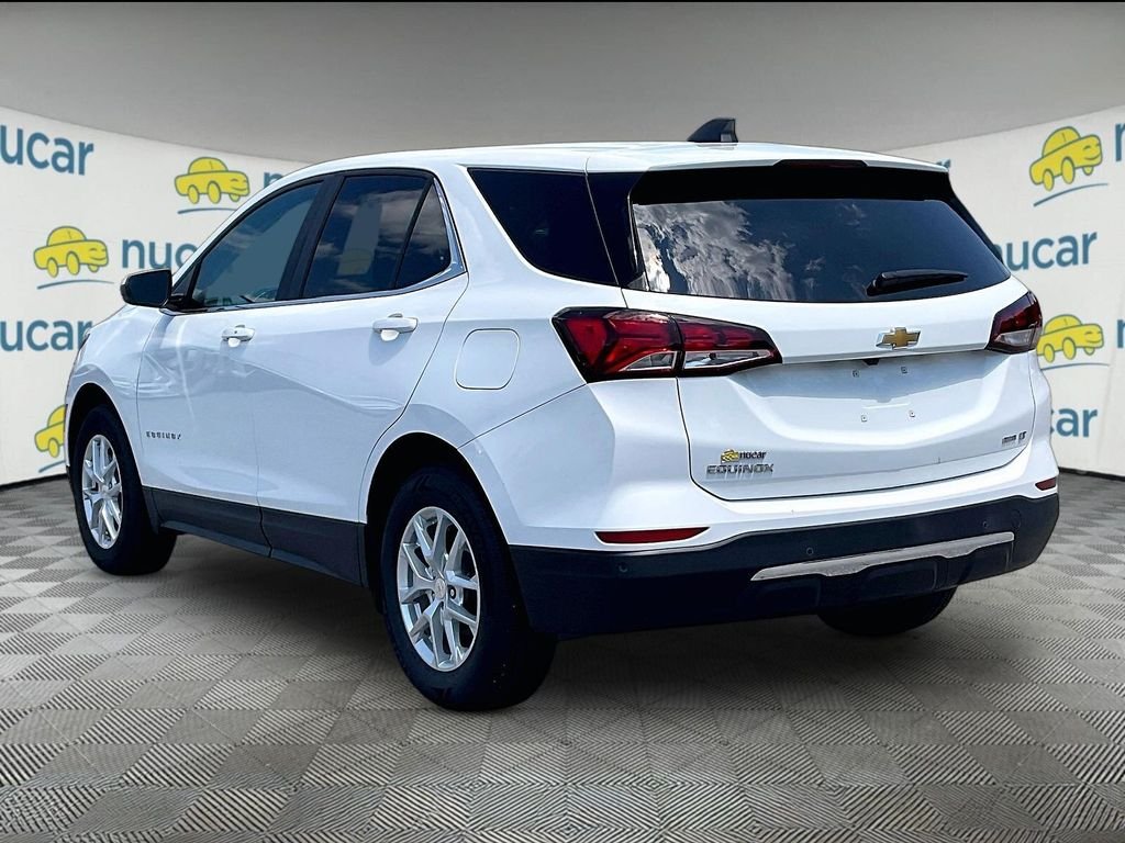 Used 2023 Summit White Chevrolet LT image 4