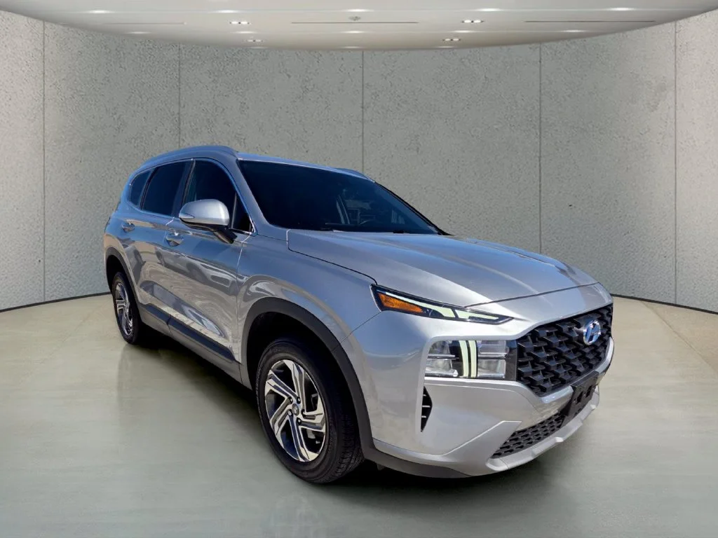 Used 2023 Silver Hyundai SEL image 7