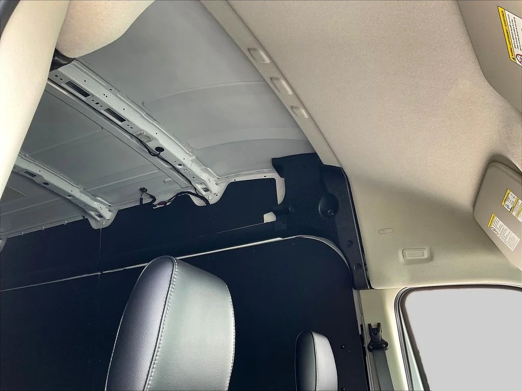 New 2026 Oxford White Ford Cargo Van image 32