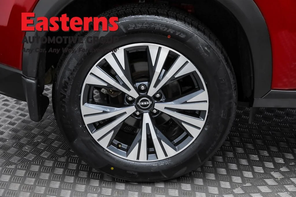 Used 2023 Red Nissan SV image 28
