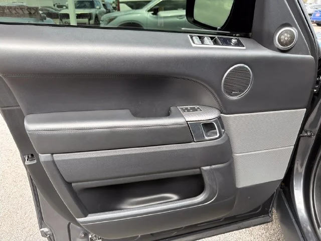 Used 2021  Land Rover HST image 16