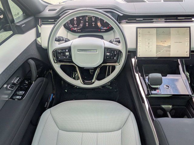 Used 2024 Gray Land Rover Dynamic SE image 16
