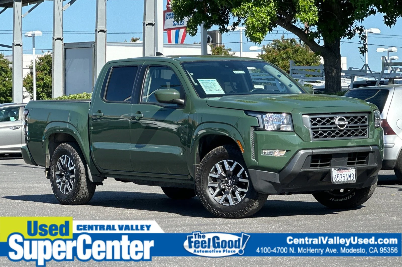 2022 Nissan Frontier SV Crew Cab 4X2 SWB's photo