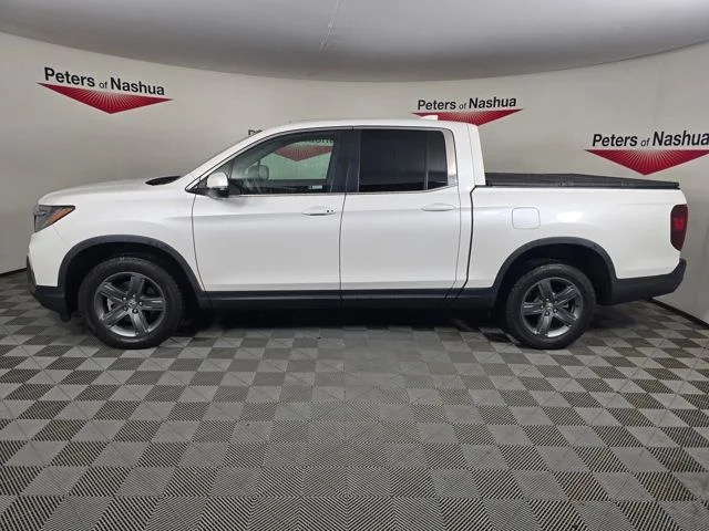 Used 2023 White Honda RTL image 3