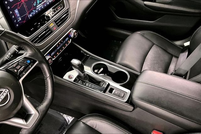 Used 2024 Gun Metallic Nissan Platinum image 17