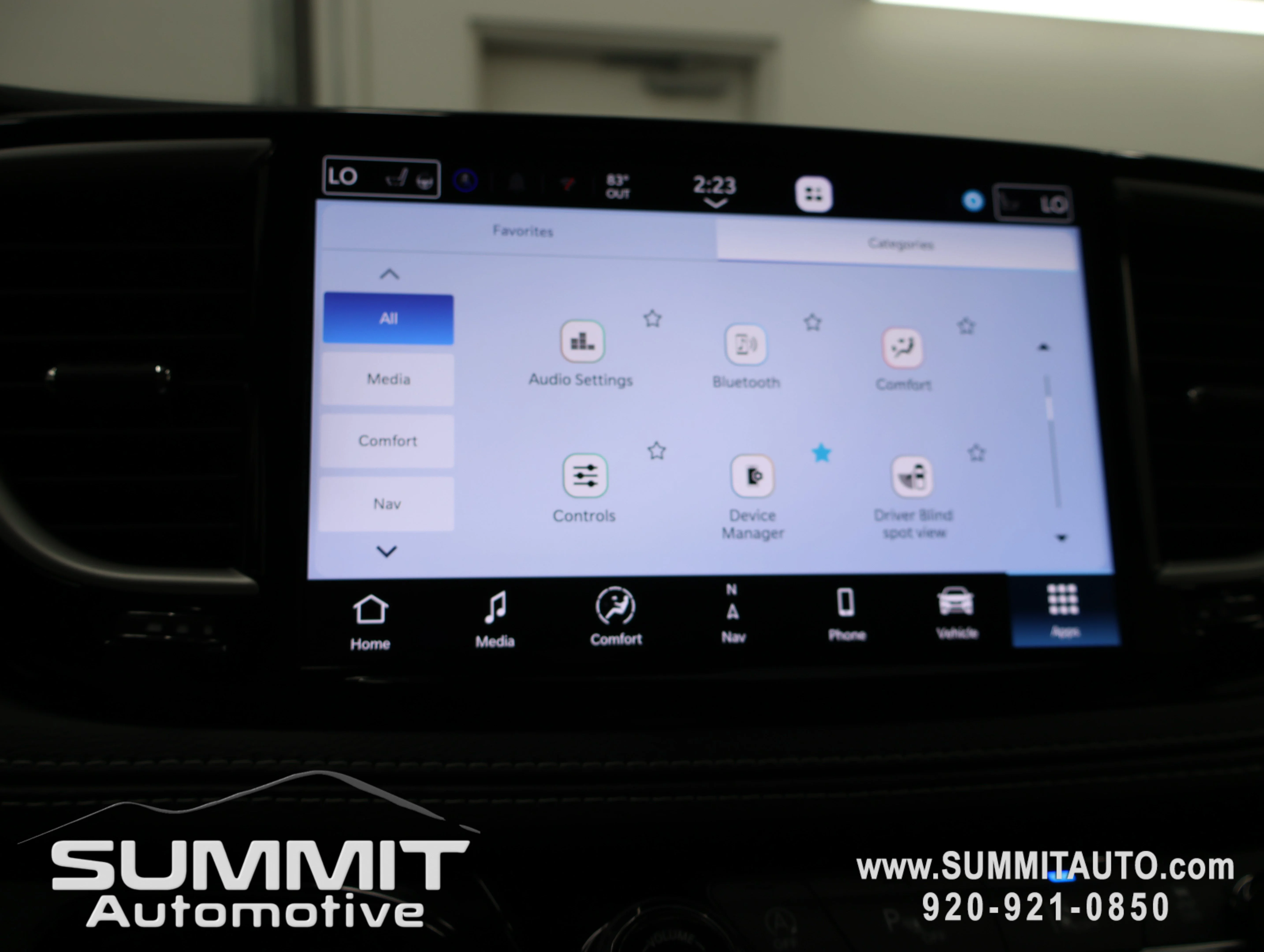 New 2027 Diamond Black Crystal Pearl-Coat Exterior Paint Chrysler Limited image 73