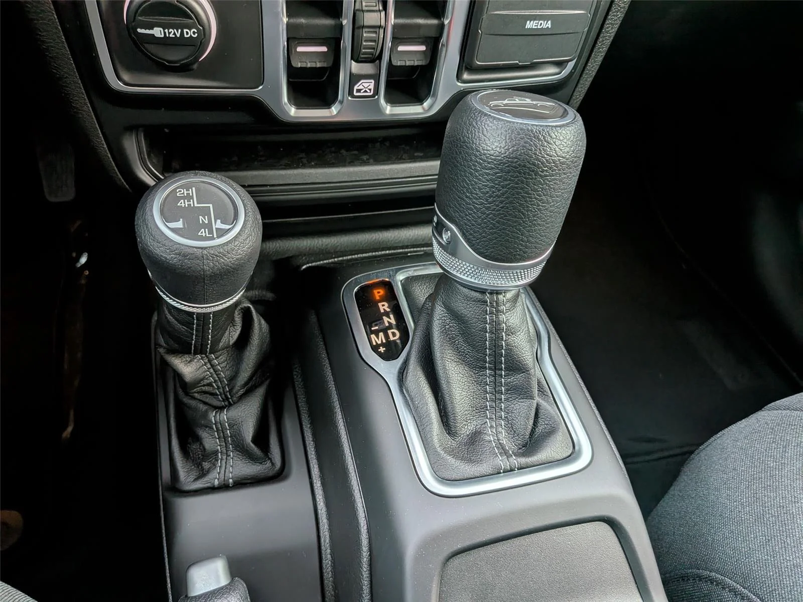 2025 Jeep Gladiator Sport S - Photo 16