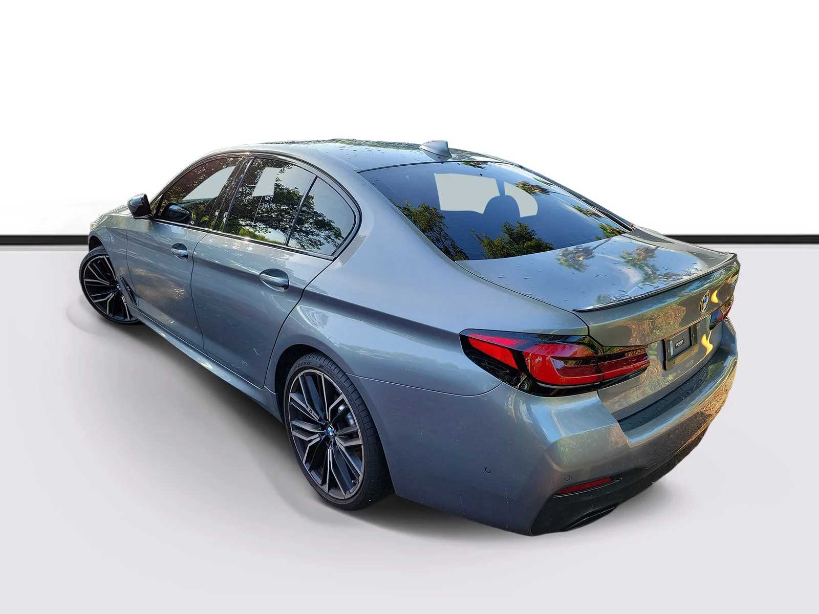 Used 2023 Skyscraper Gray Metallic BMW 540i image 4