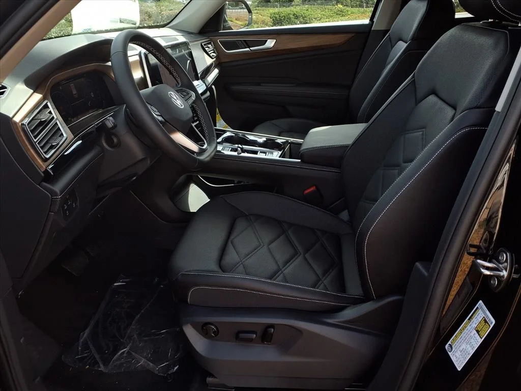 2026 Volkswagen Atlas SE w/Tech - Photo 15