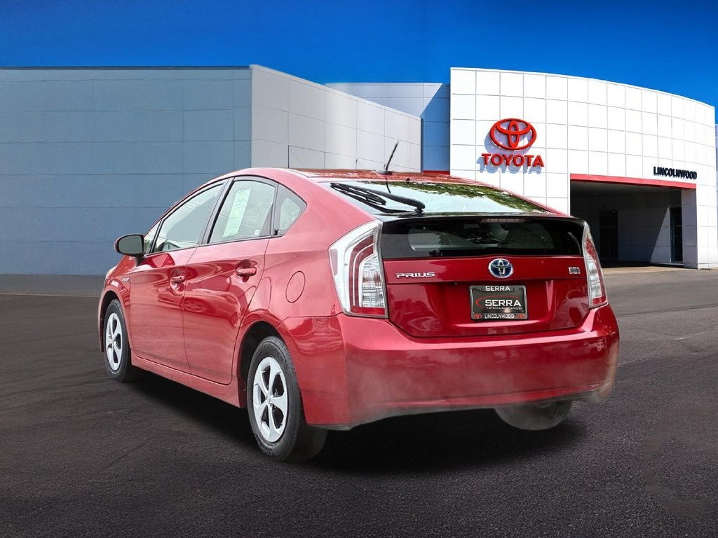 Used 2013 Red Toyota Three image 11
