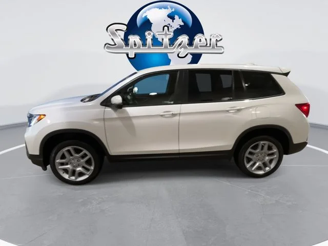 Used 2024 White Honda EX-L image 6