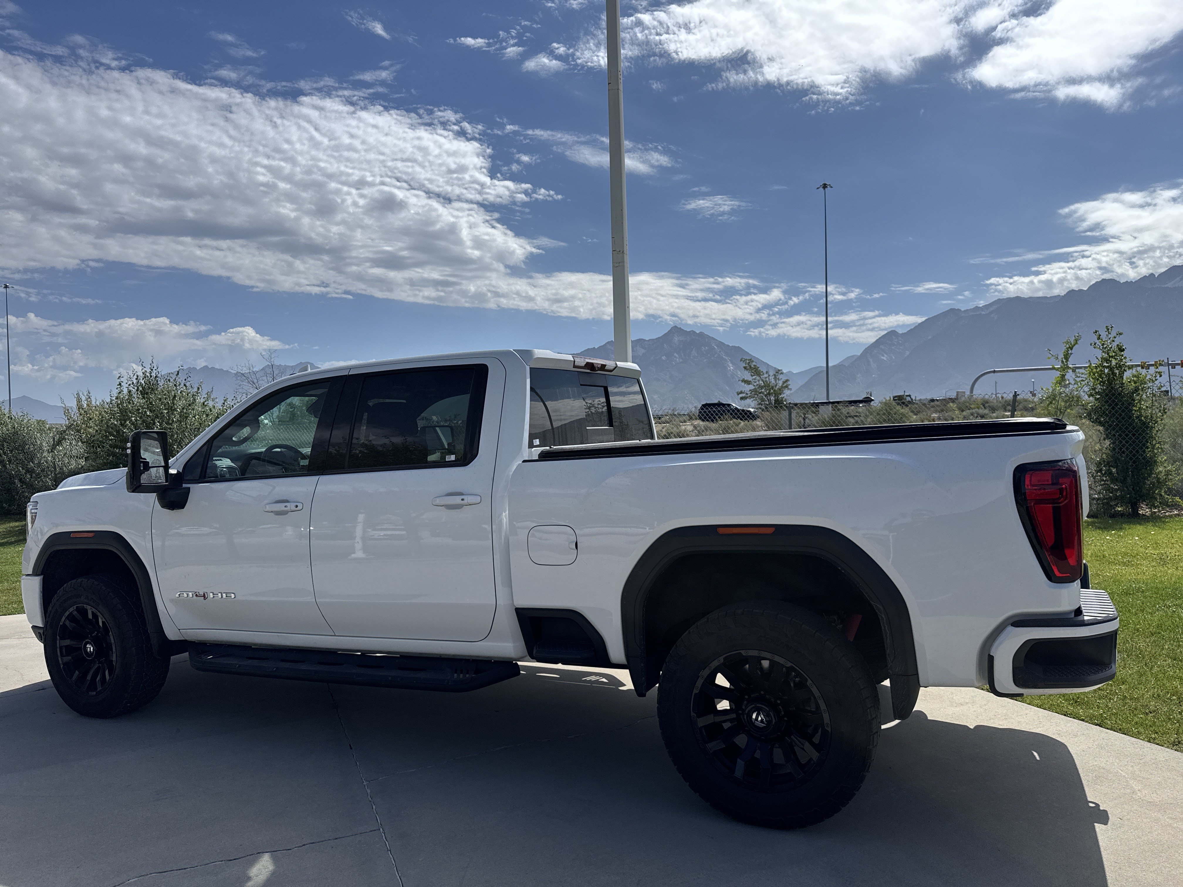 Used 2023 Summit White GMC AT4 image 3
