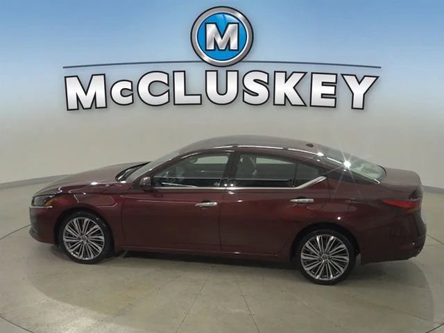 2023 Nissan Altima SL - Photo 10