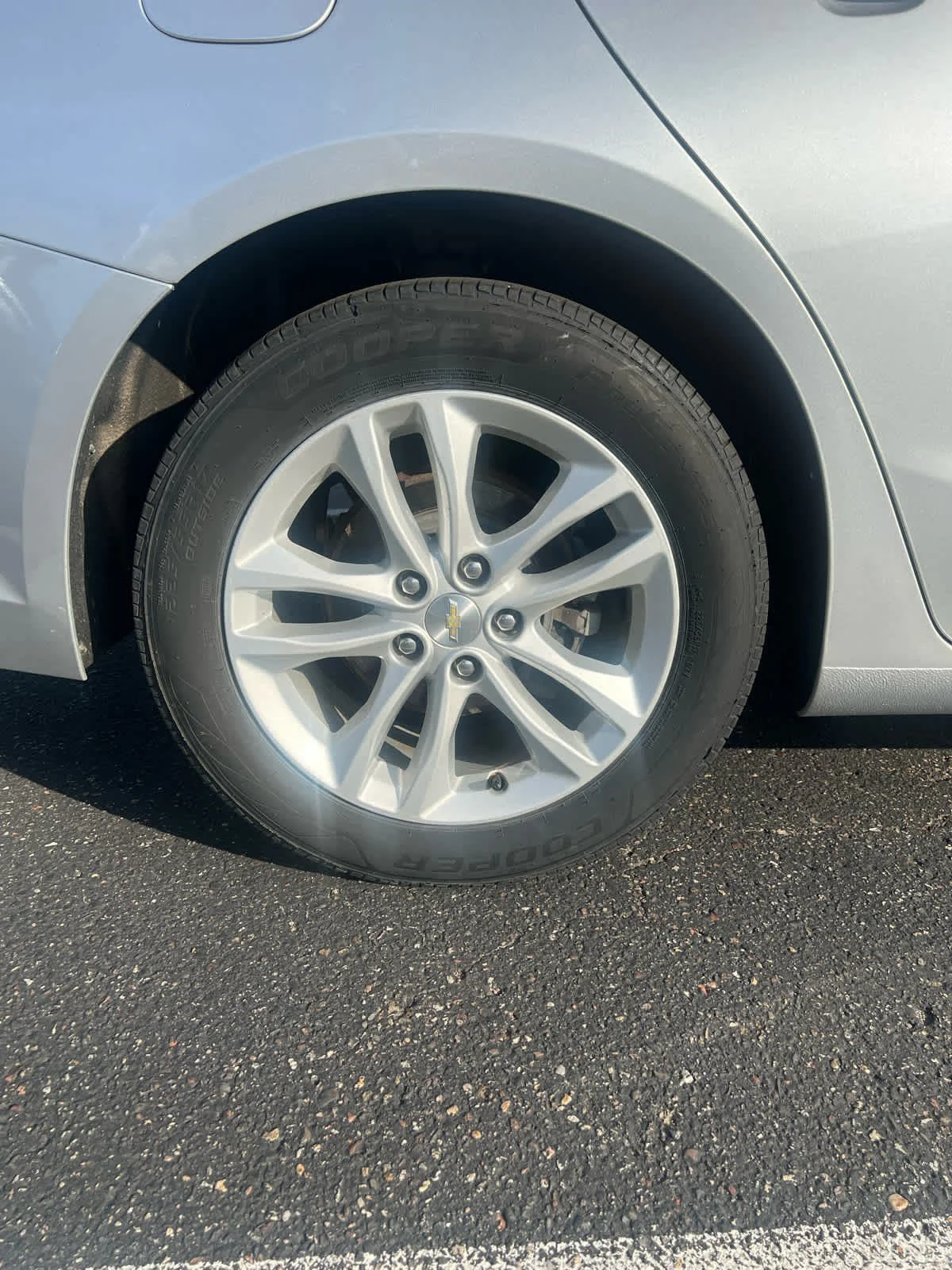Used 2017 Silver Ice Metallic Chevrolet LT image 6