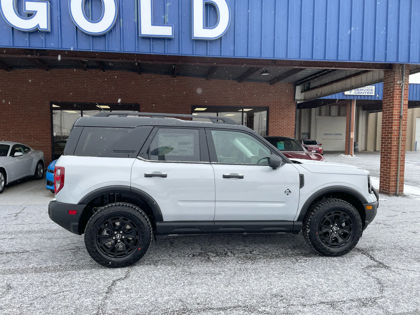 New 2026 Space White Metallic Ford Outer Banks® image 5