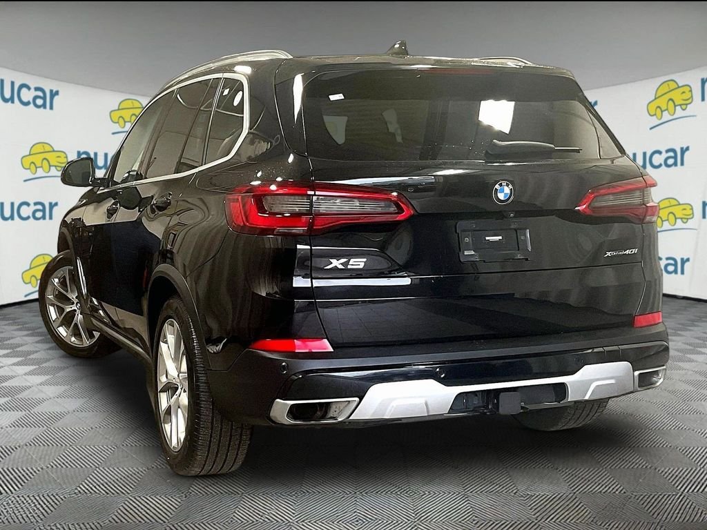 Used 2020 Black BMW xDrive40i image 4