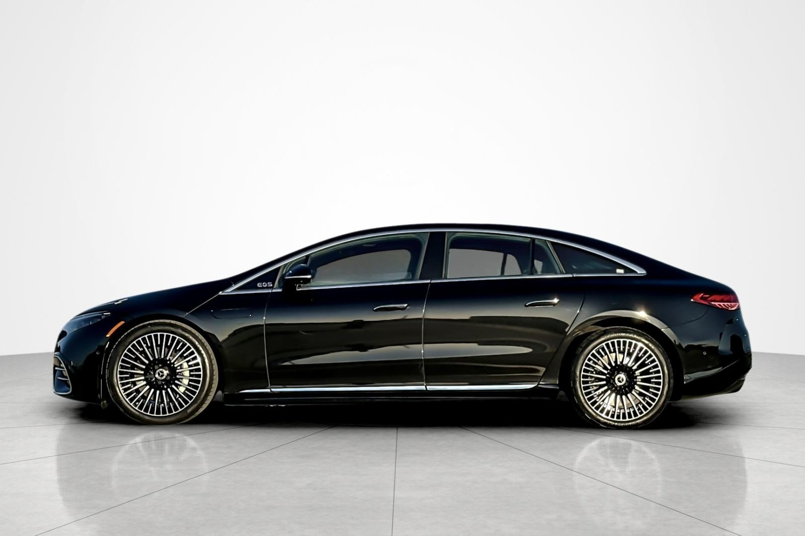 Used 2022 Mercedes-Benz EQS Base with VIN W1KCG2DB5NA004486 for sale in Carson, CA