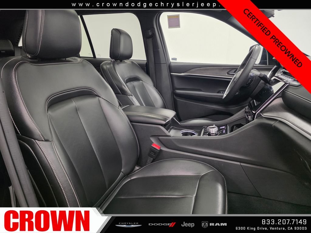 Certified Used 2024 Black Jeep 4xe image 11
