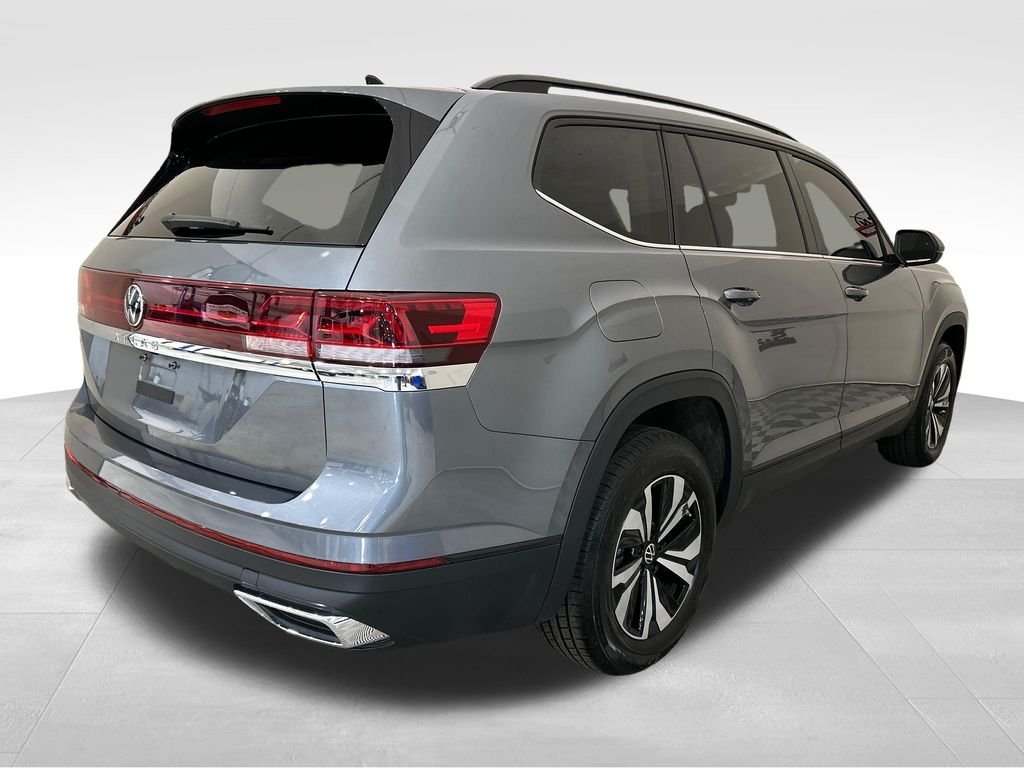 Used 2024 Gray Volkswagen 2.0T SE image 5