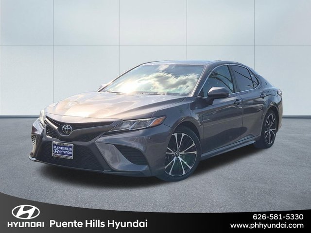 2018 Toyota Camry SE