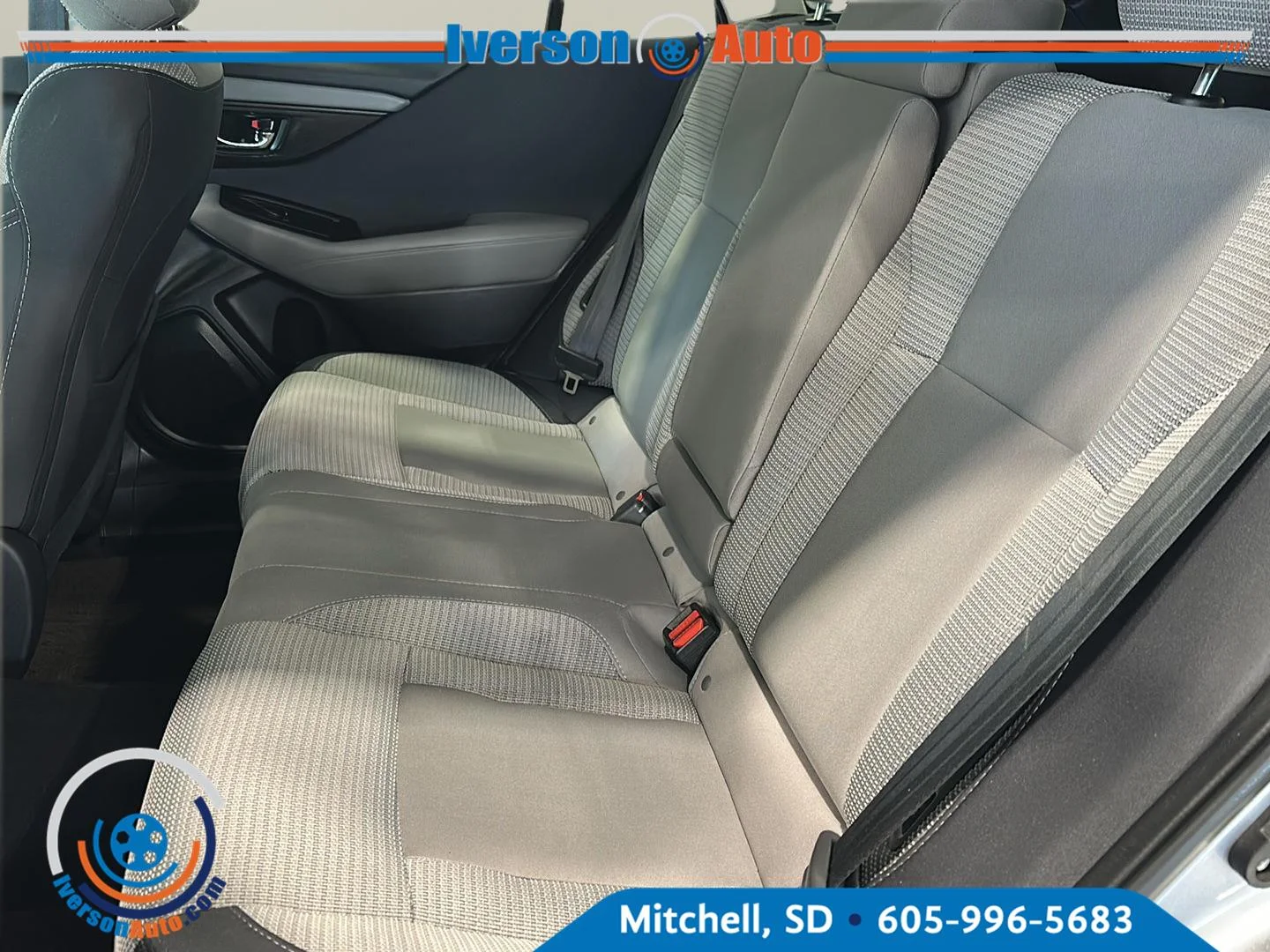 Used 2025 Ice Silver Metallic Subaru Premium image 24