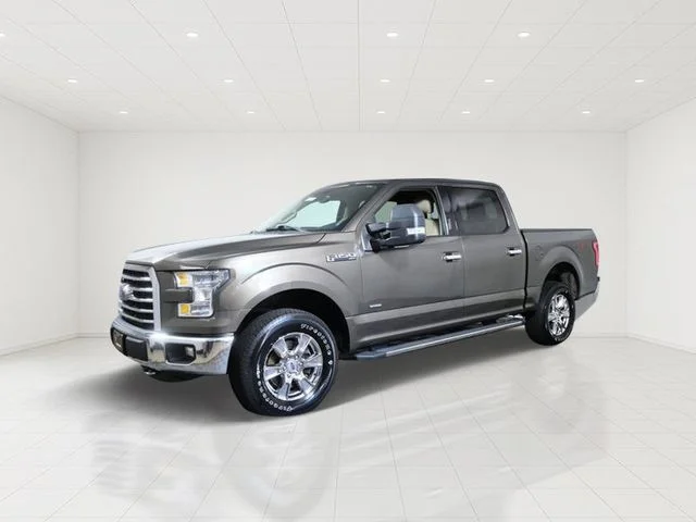 Used 2015  Ford XLT image 2
