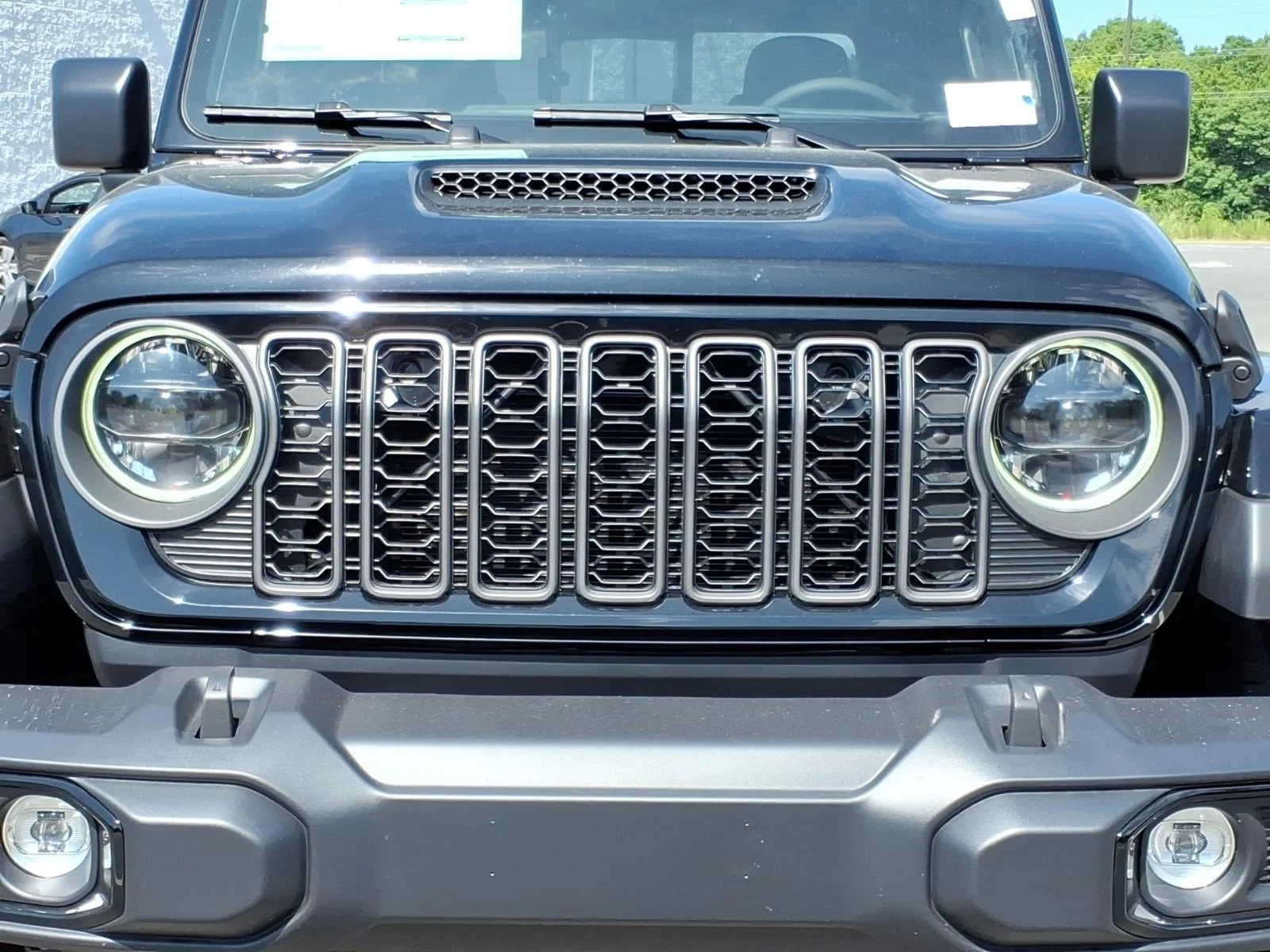 New 2026 Black Clear-Coat Exterior Paint Jeep Sport S image 15