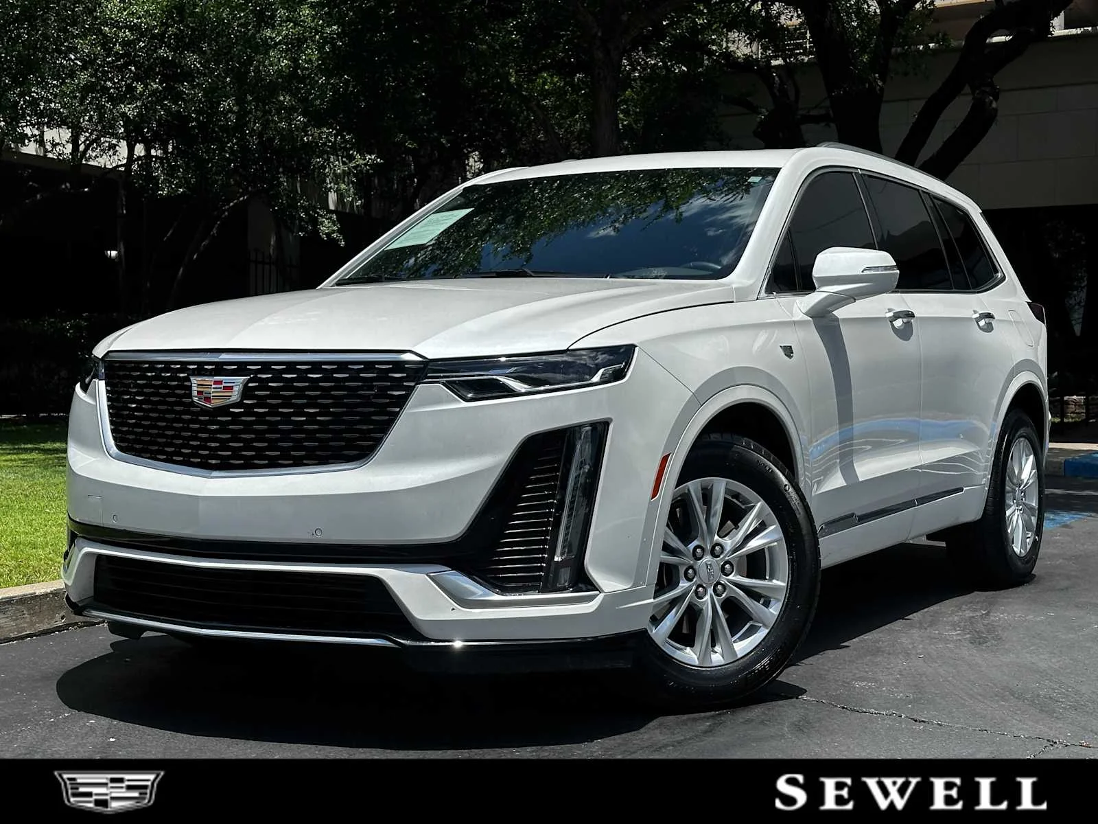 2025 Cadillac XT6 Luxury Auto's photo