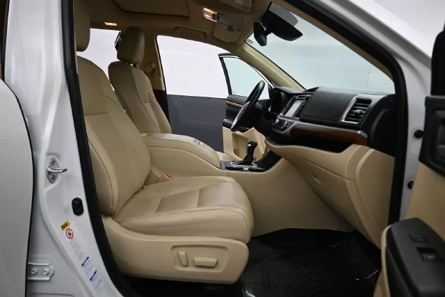 Used 2018 White Toyota Limited image 23