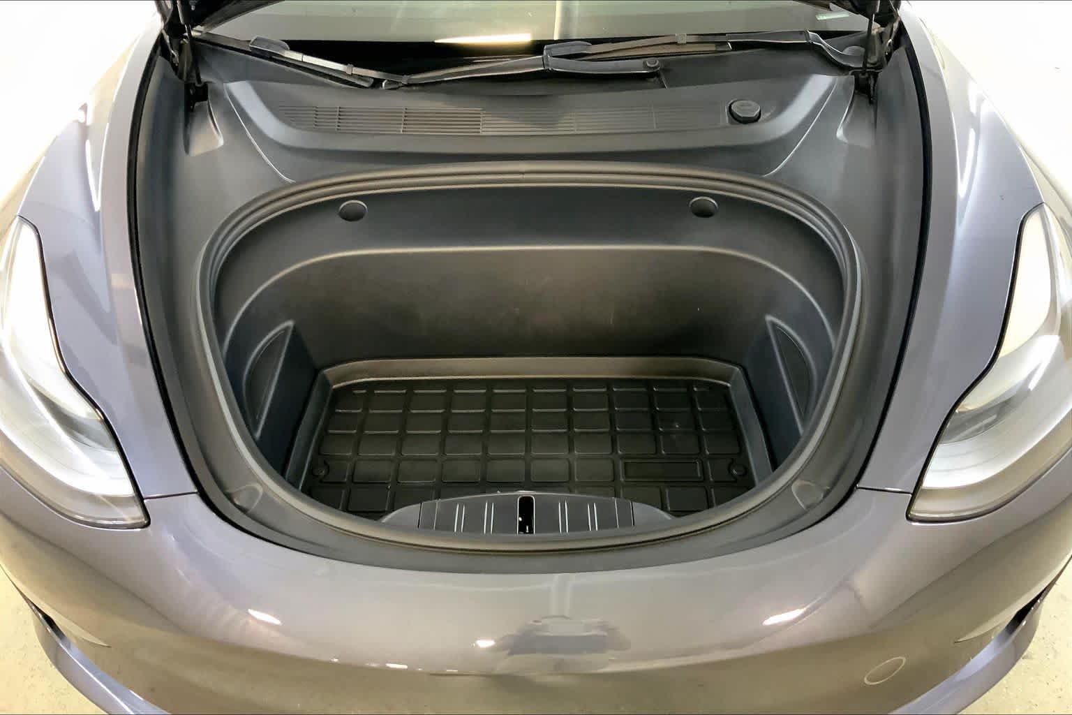 Used 2022 Midnight Silver Metallic Tesla Performance image 30