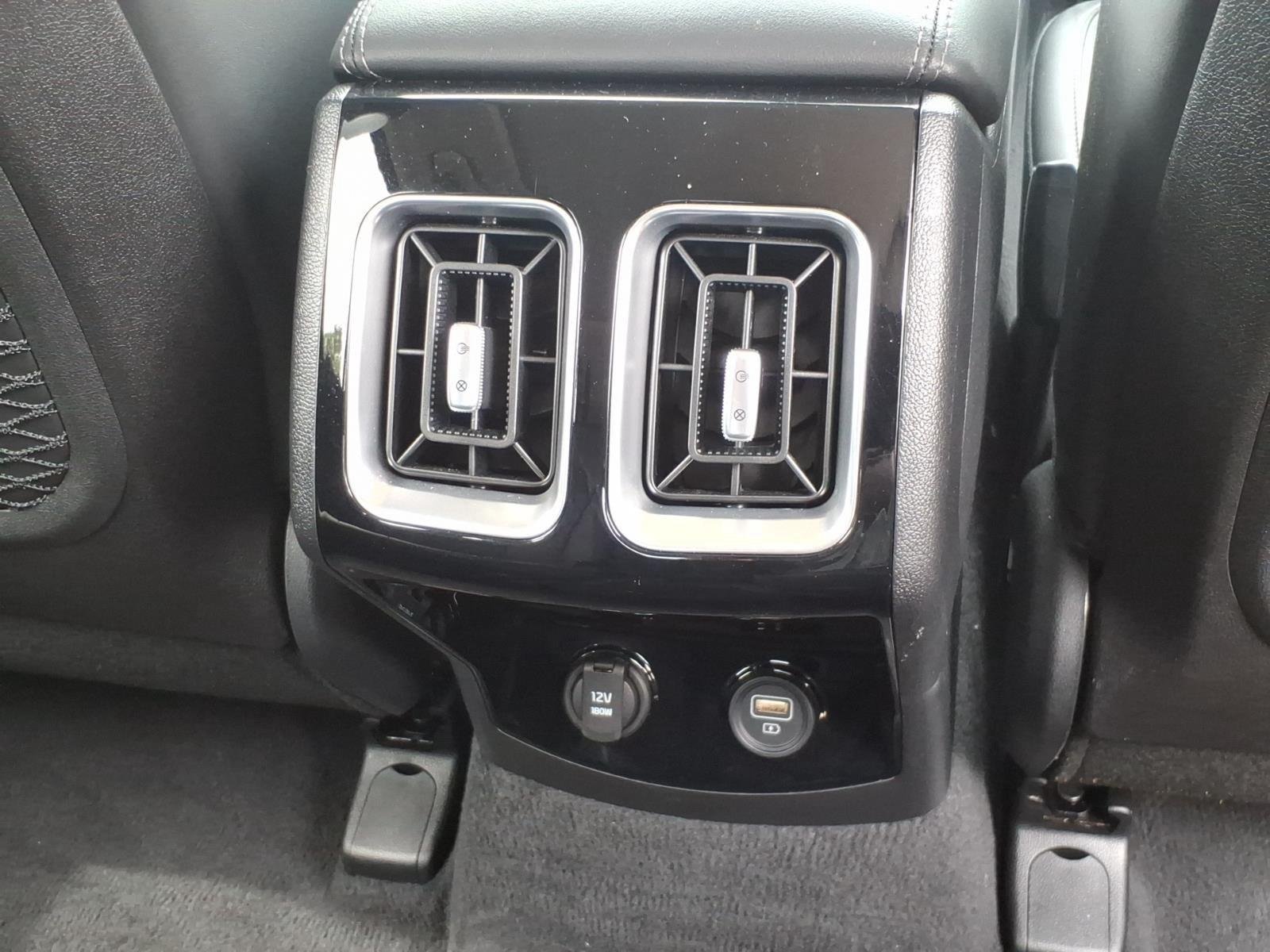 Used 2023 Glacial White Pearl Kia SX image 27