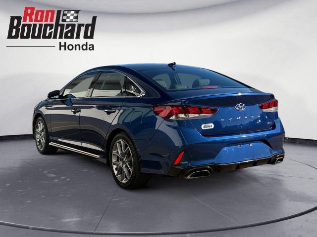 Used 2018 Blue Hyundai Sport 2.0T image 4