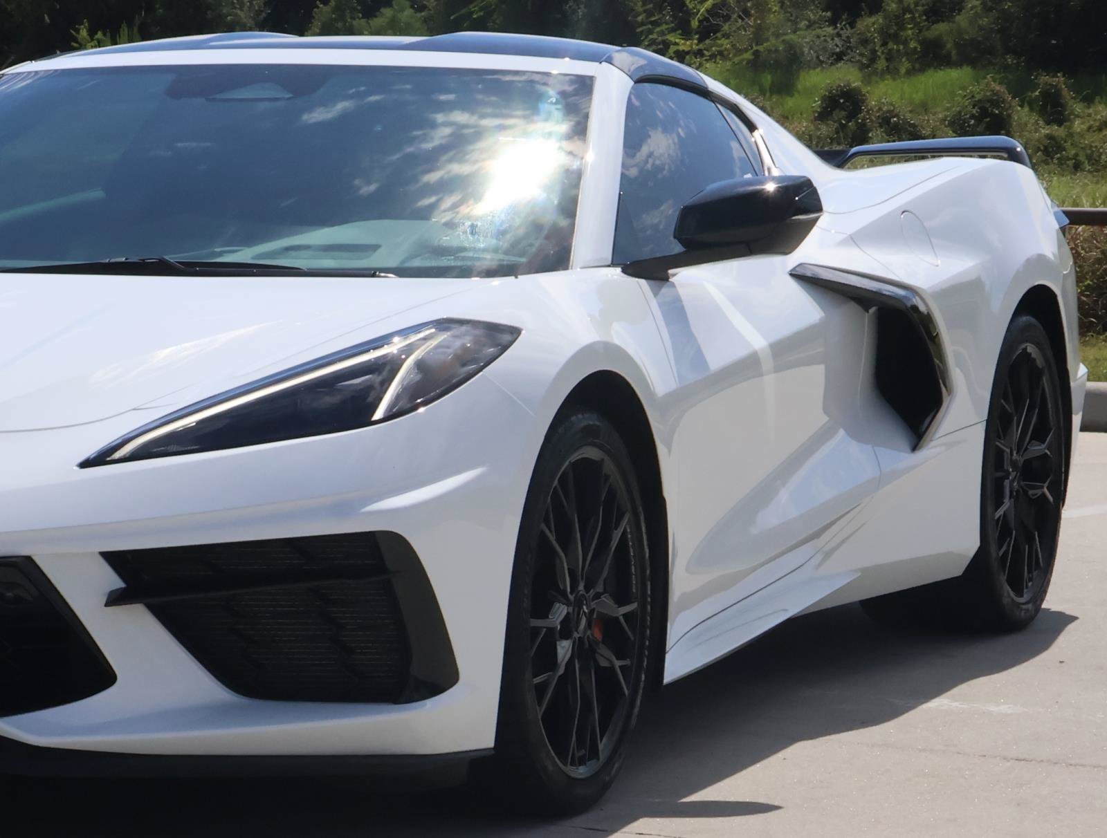 Used 2024 Arctic White Chevrolet Stingray image 8