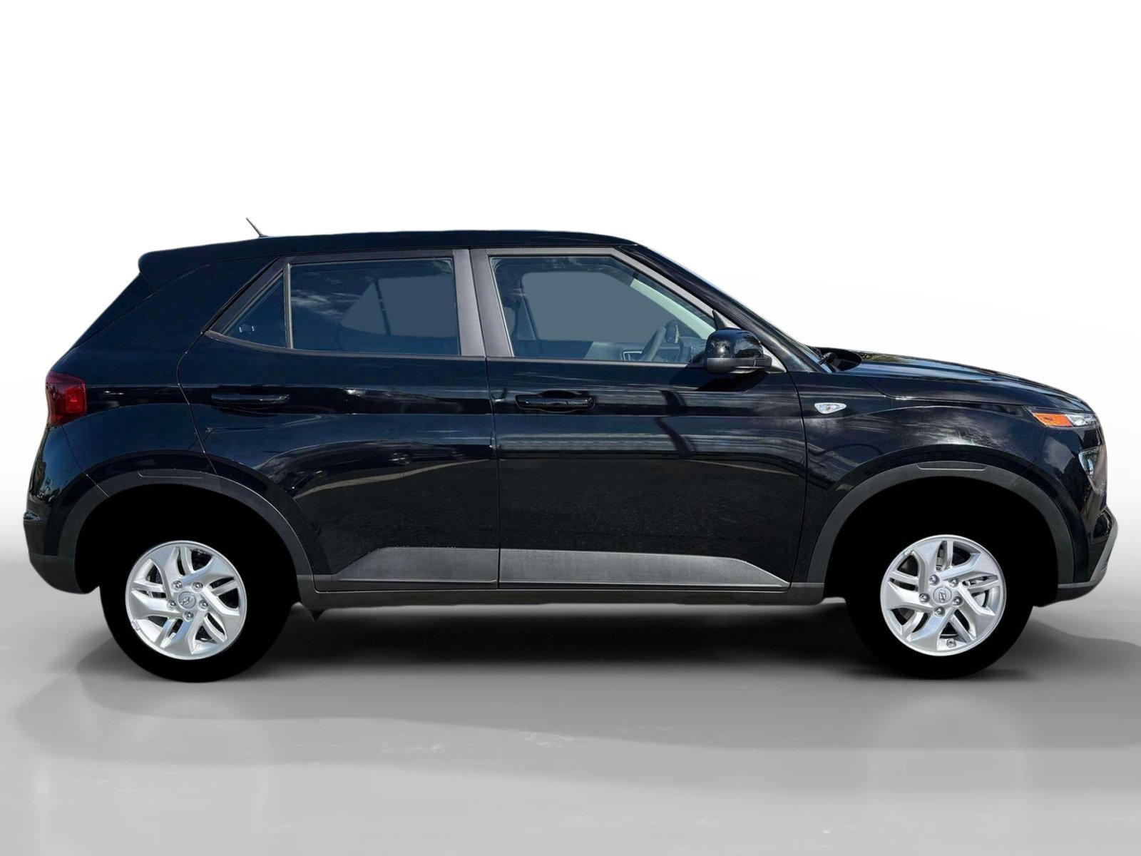 New 2026 Onyx Black Hyundai SE image 9