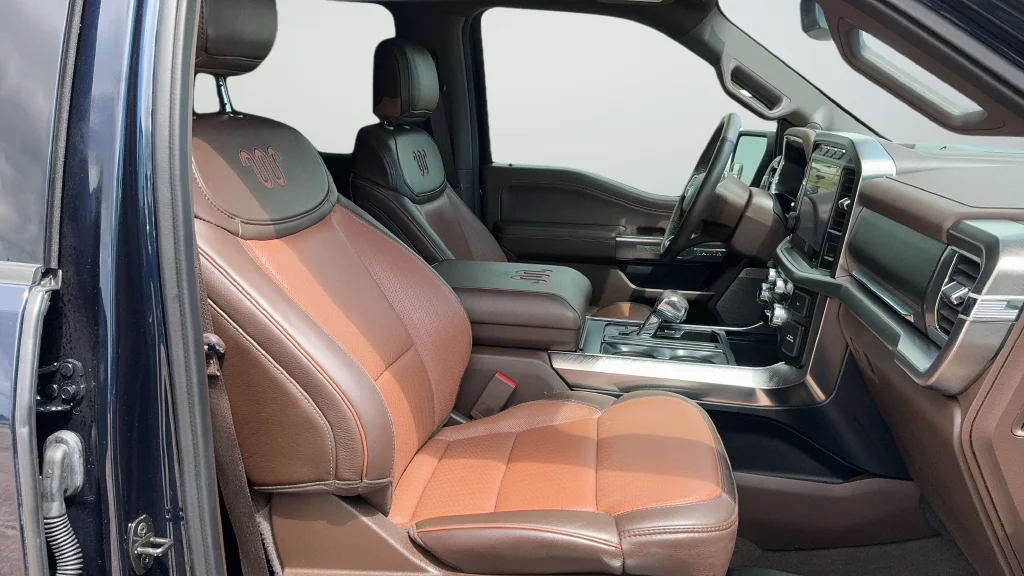 Used 2023 Gray Ford King Ranch image 21
